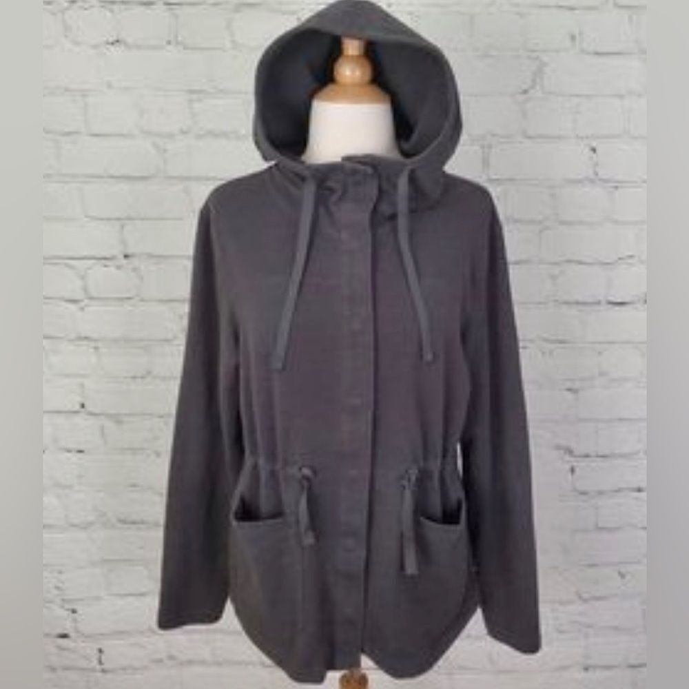 North Face Medium Jacket, Lightweight and Warm. Excellent Condition.